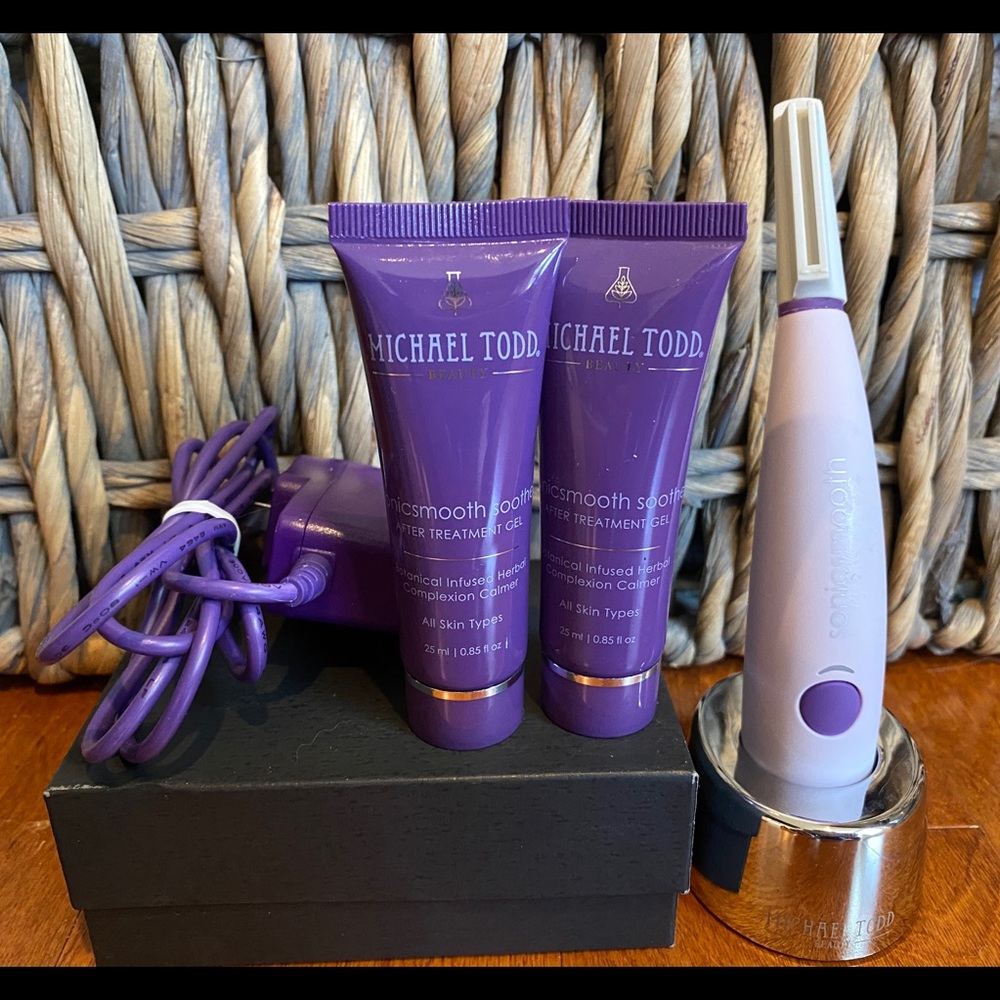 Michael Todd Beauty Sonicsmooth Dermaplaning Wand